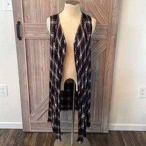 Maurice’s plaid long vest/cardigan - burgundy & black plaid checker print